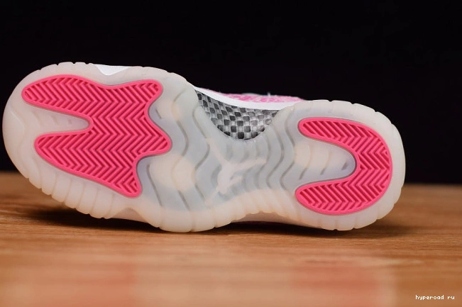 Pink Air Snakeskin Jordan AH7860-106 WMNS Low 11 0730